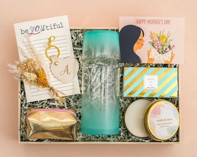 Dopdolu Anneler Günü Hediye Kutusu