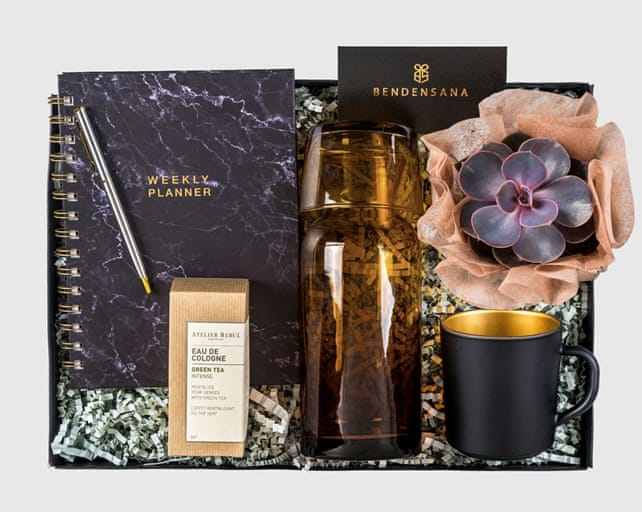 Sade Tebrik Hediye Kutusu