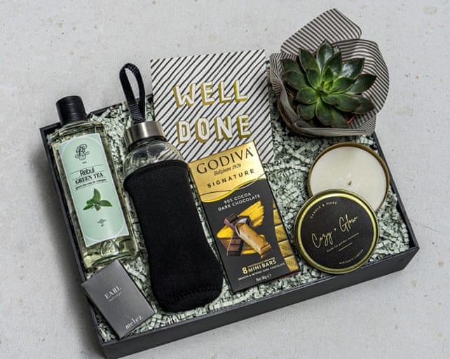 Siyah Gold Well Done Hediye Kutusu