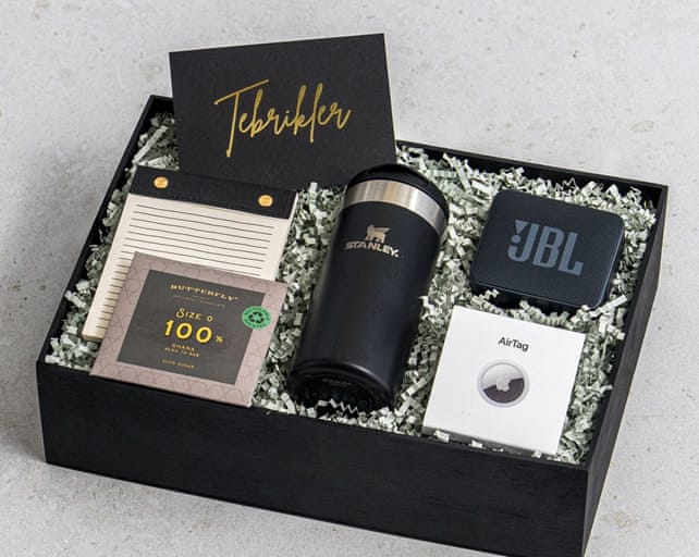 Stanley & AirTag & JBL Hediye Kutusu
