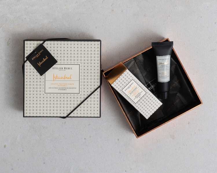 Dolu Dolu Öğretmenler Günü Hediye Kutusu