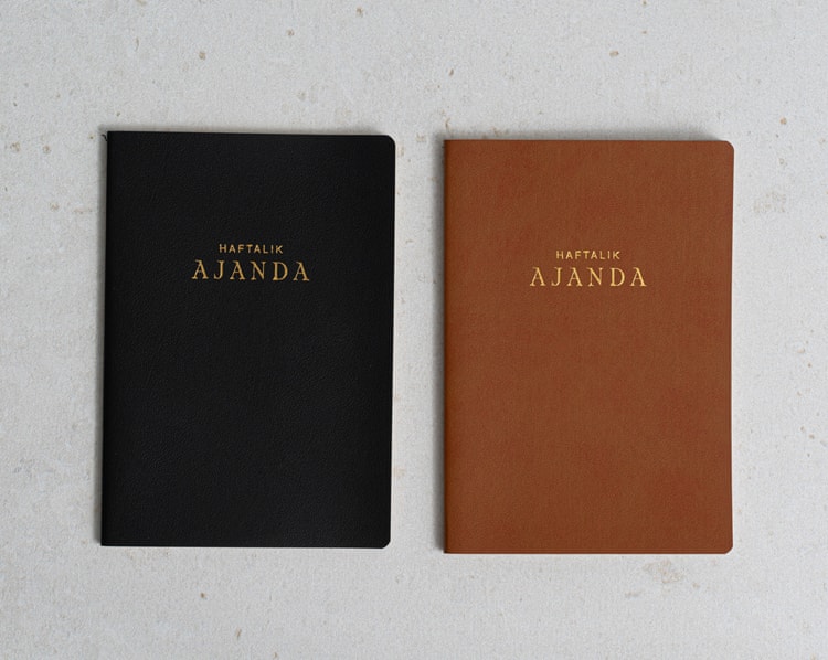 Siyah Beyaz Hediye Kutusu